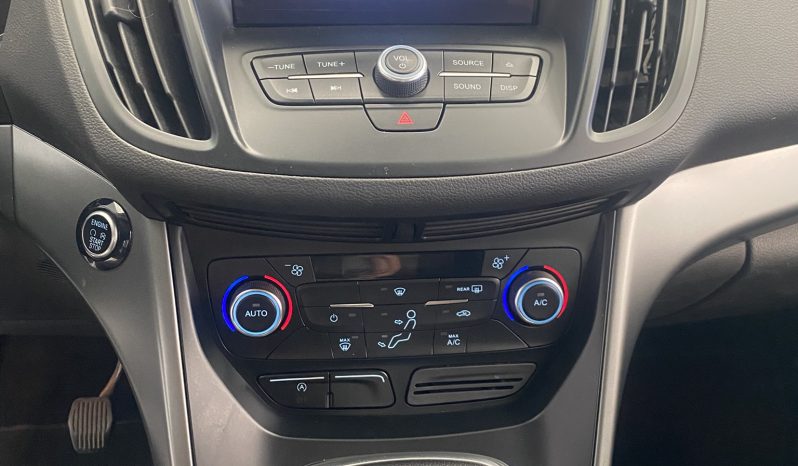 
								Ford Kuga completo									