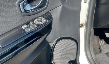 
									Renault Clio completo								