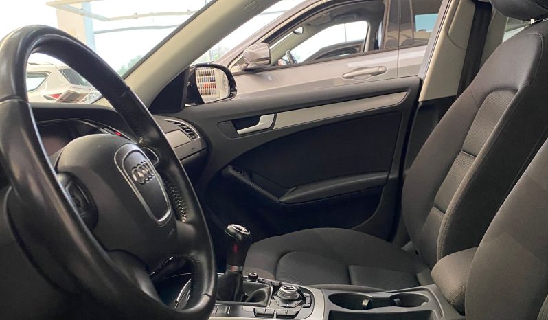
								Audi A4 completo									