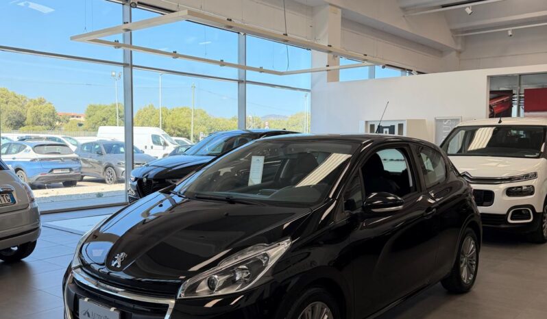 
								Peugeot 208 completo									