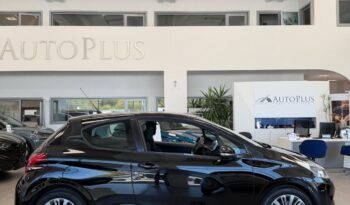 
									Peugeot 208 completo								
