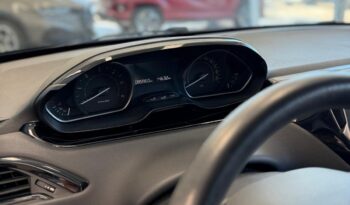 
									Peugeot 208 completo								